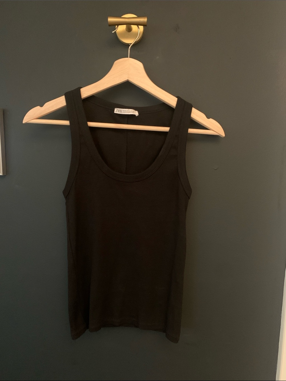 Zara ribbed tank Medium